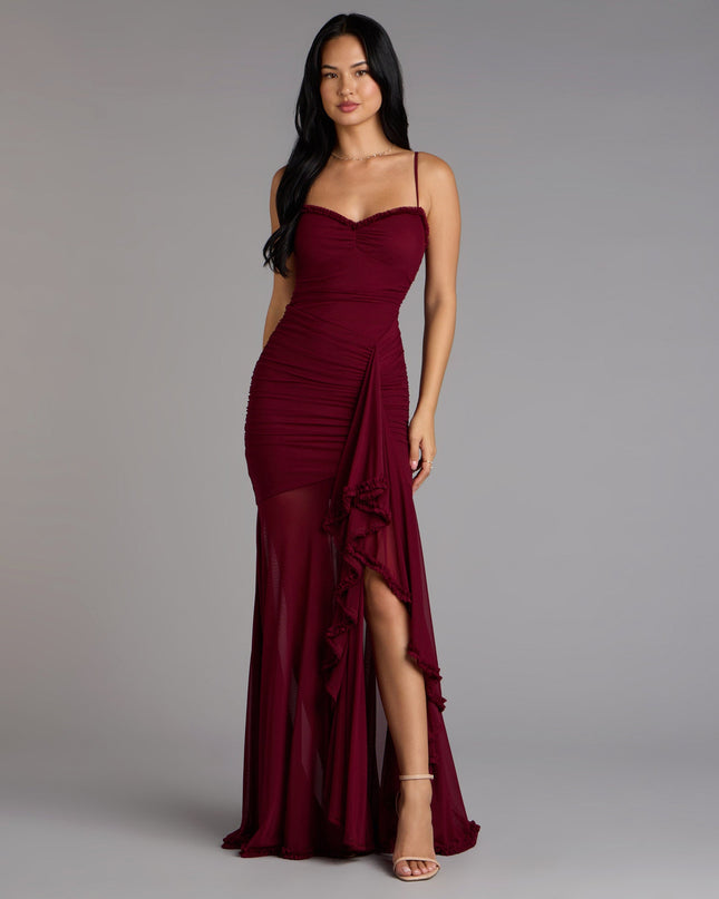 Your dream vibe in motion—the Sherrie Mesh Slit Mermaid Formal Dress blends sleek style and trending details for the ultimate prom dresses glow-up.