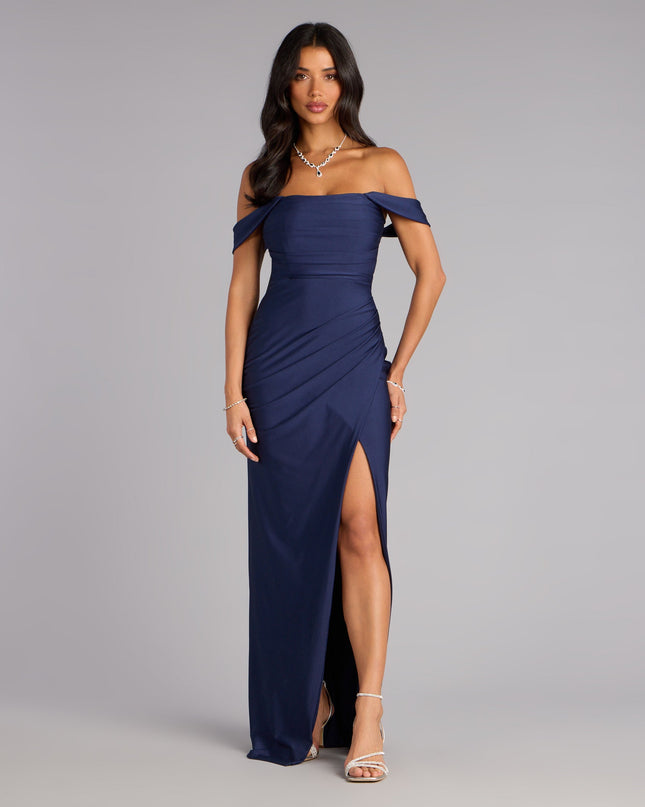 Feel polished and confident in the Evelyn Off-The-Shoulder Formal Dress, a navy blue prom dress designed with luxe fabric and modern detail that shows off your vibe.