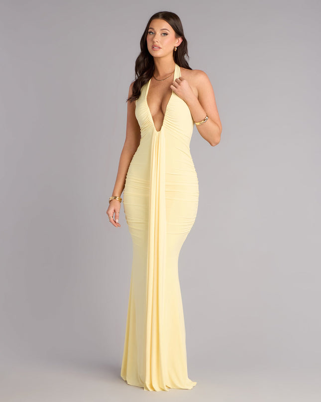 This yellow prom dress, the Allyssa Halter Sash Mermaid Formal Dress , features a sleek, floor-length design with trend-forward details that capture the excitement of Prom 2026.