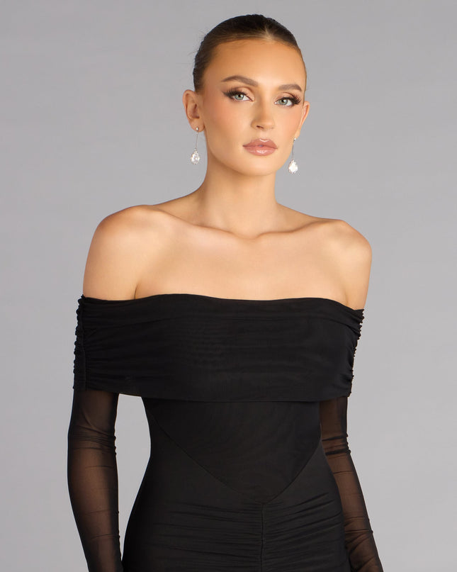 Serving soft glam with every step, the Cara Mesh Off-Shoulder Mermaid Formal Dress is the perfect black prom dress for unforgettable photos and a glow-up you’ll feel all night.