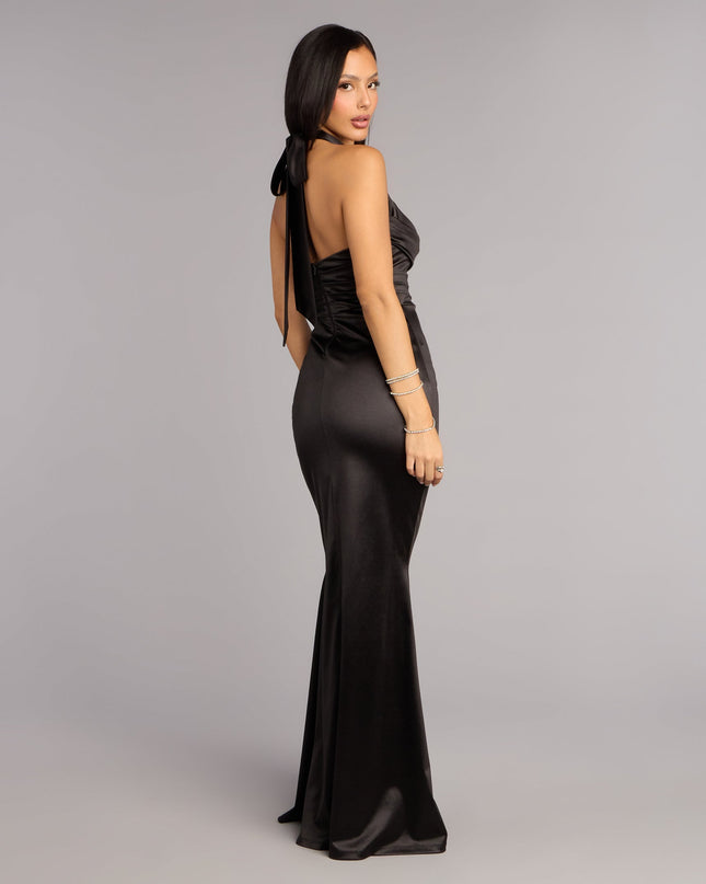 This black prom dress, the Liza Satin Mermaid Formal Dress , features a sleek, floor-length design with trend-forward details that capture the excitement of Prom 2026.