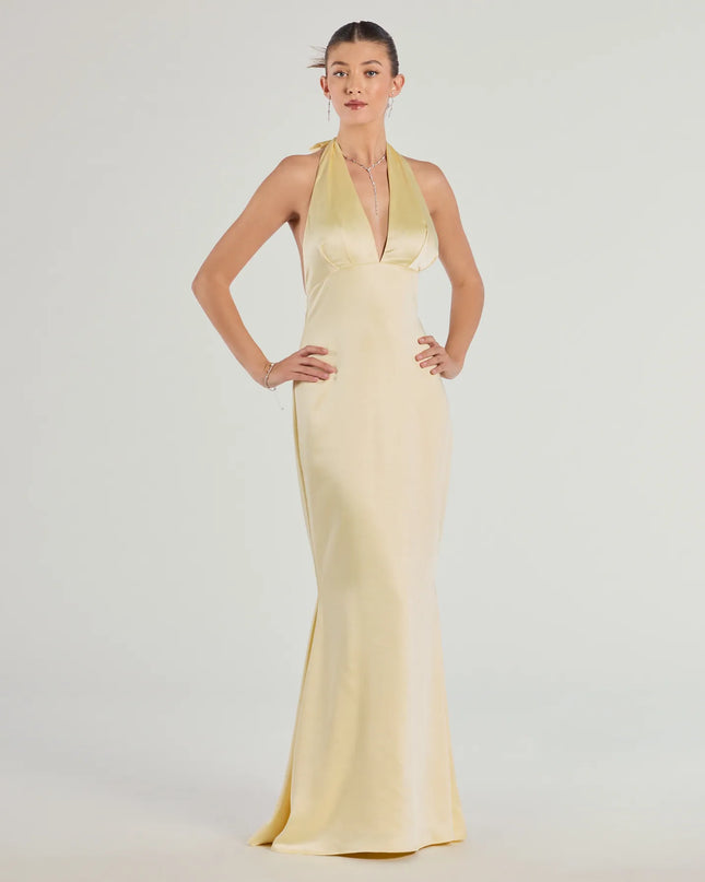 The Erika Halter Satin Column Formal Dress is your new go-to yellow dress—effortless, versatile, and made to create a formal look for Prom 2026, weddings, or college formals in seconds.
