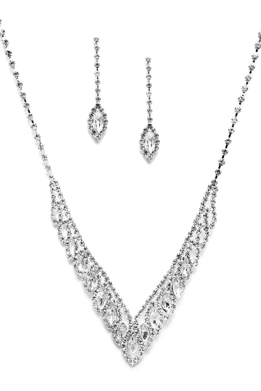 Get inspired with the Elegant Tear Drop Rhinestone Set, a feed-worthy silver piece that’s part of Windsor's updated and curated women’s clothing edit packed with must-have fall outfit ideas.