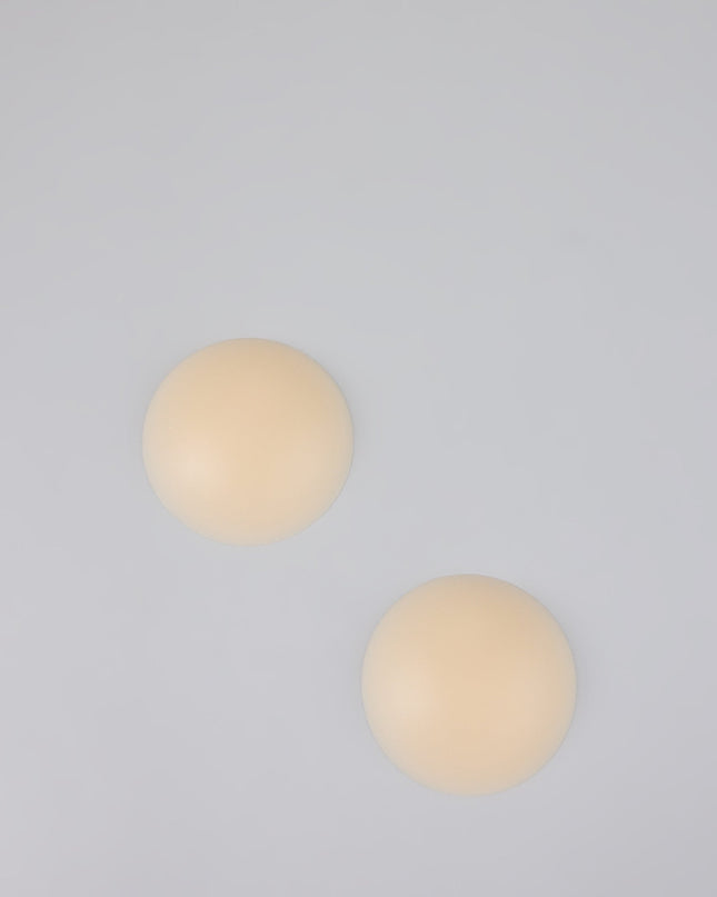 Get inspired with the Reusable Gel Pasties, a feed-worthy piece that’s part of Windsor's updated and curated women’s clothing edit packed with must-have 2026 outfit ideas.